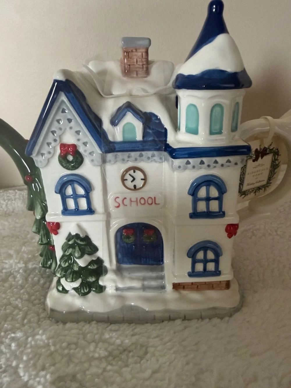 Ridgefield Home Holiday Christmas 🎄 School Teapot NEW!